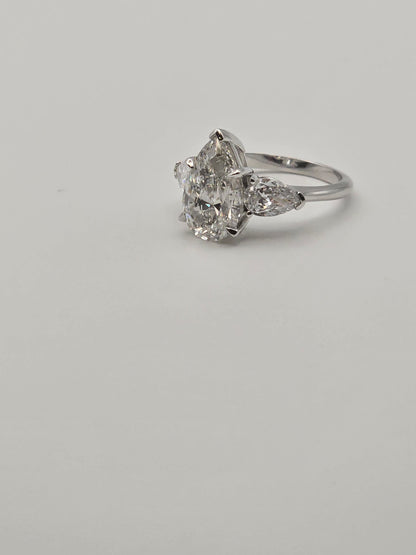 Pear Engagement Ring